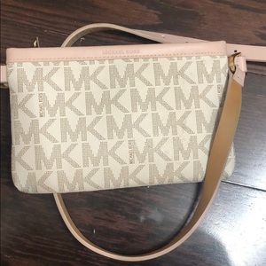MICHAEL KORS BELT BAG AUTHENTIC